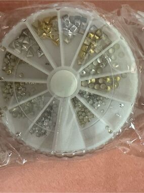 Amazon Gold & Silver Nail Art Accent Wheel